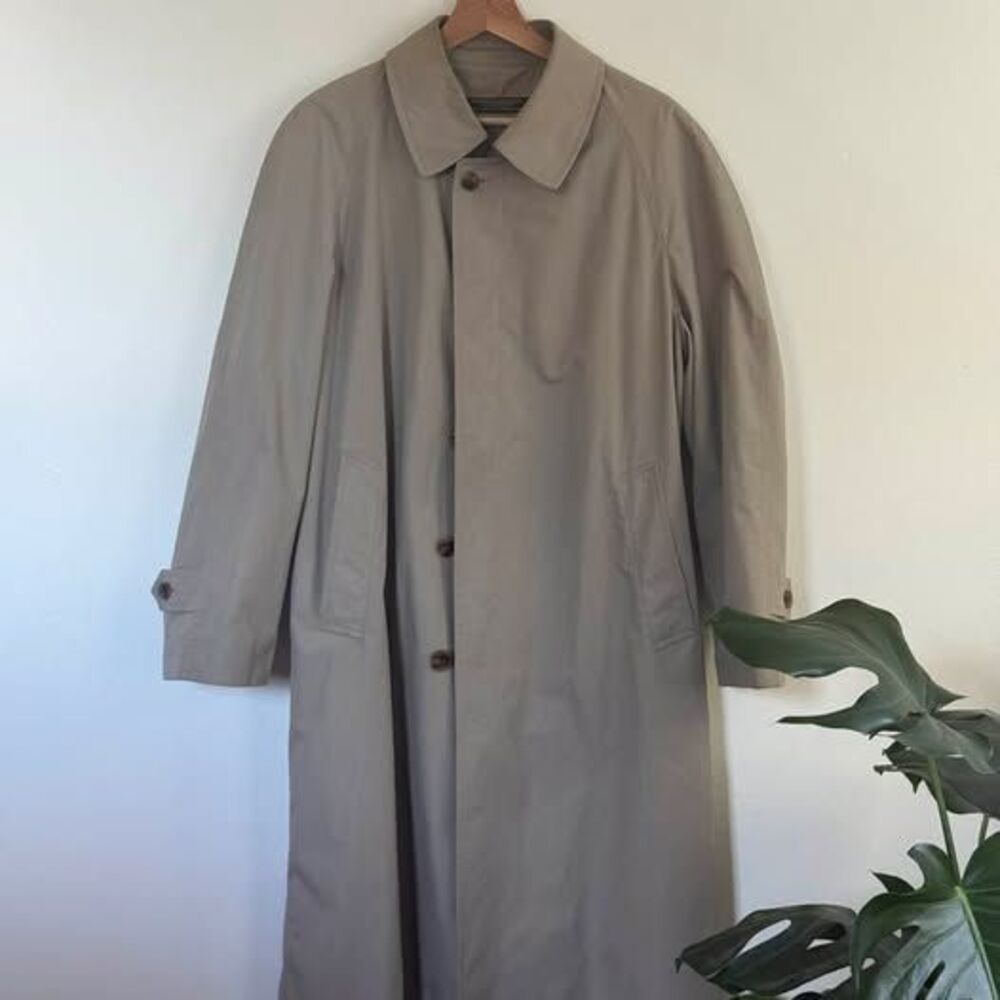 Brooks Brothers Beige Trench Coat - Large